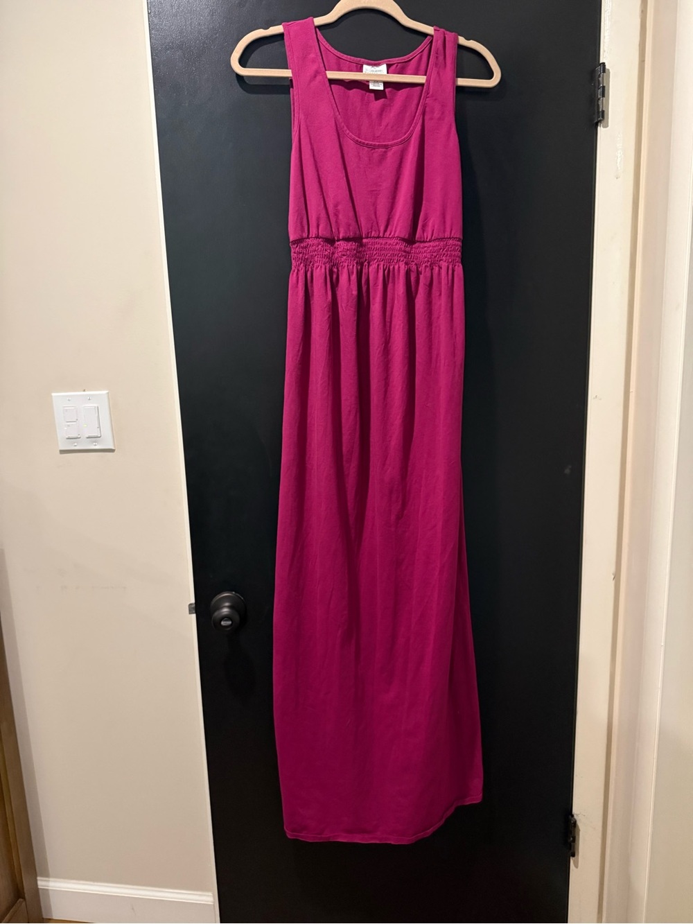 Bundle of 5 maternity maxi dresses, all size medium